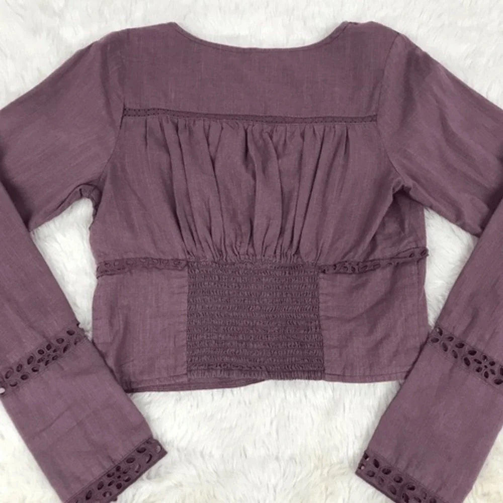 FREE PEOPLE Joi Purple Cropped Button Front Top Eyelet Long Sleeve Small‎ New